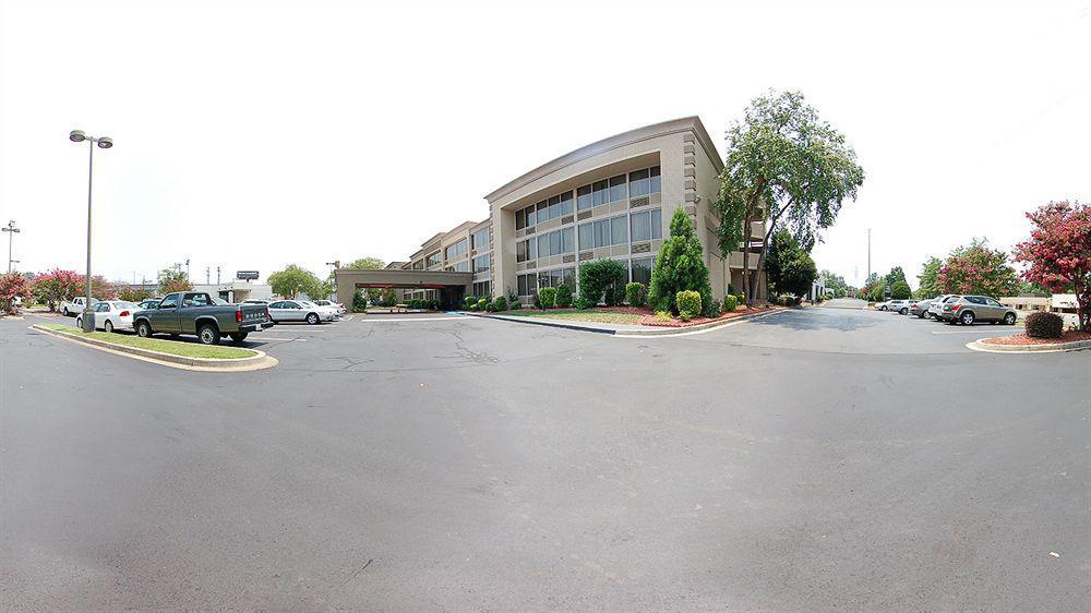 Best Western Plus Lower South End Hotel Charlotte Exterior photo